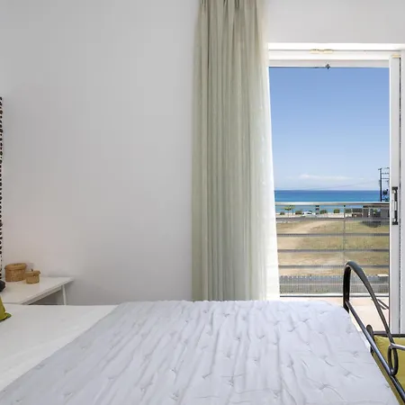 וילה Beachfront Alexandra *